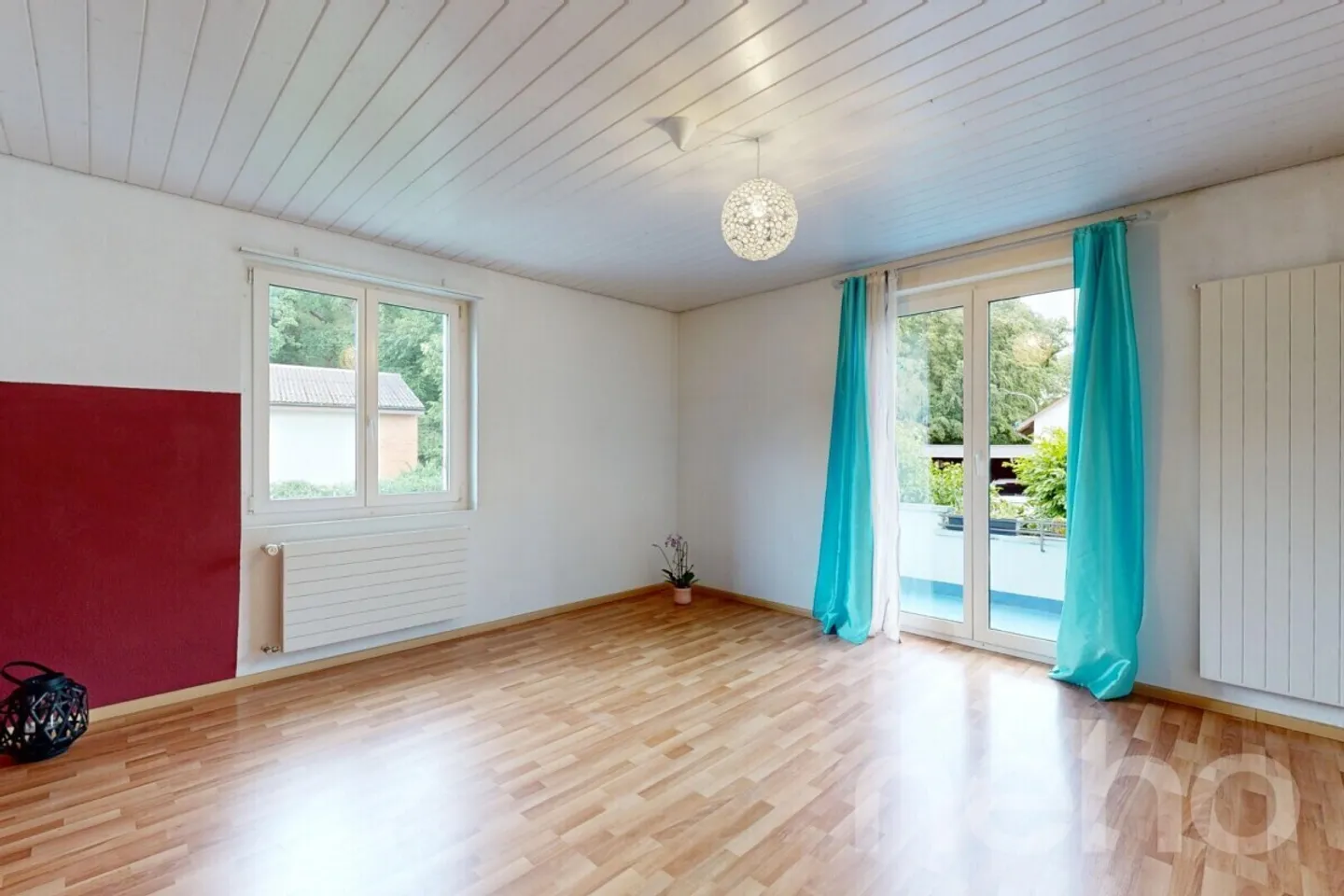 Family house near the forest, large garden and potential - Photo 5 of 12