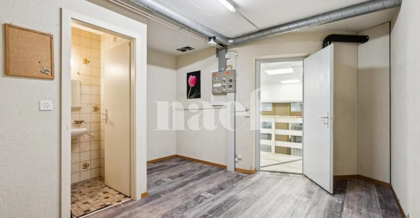Spacious commercial space ideally located in the center of Vevey, nearby - Photo 5 of 7