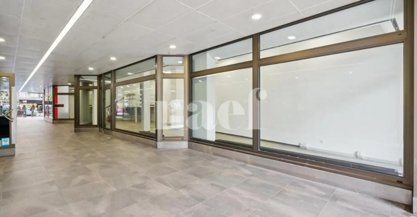 Spacious commercial space ideally located in the center of Vevey, nearby - Photo 6 of 7