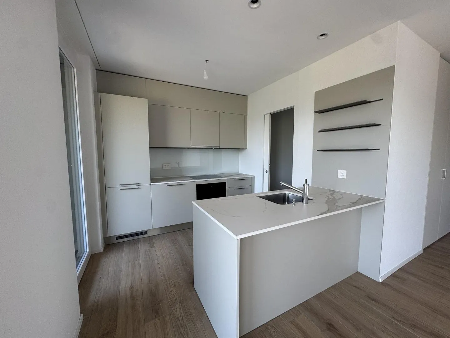05635 - Appart. 3½ ROOMS - IMP. CHAMP-RIOND 12 - MATRAN - Photo 8 of 9