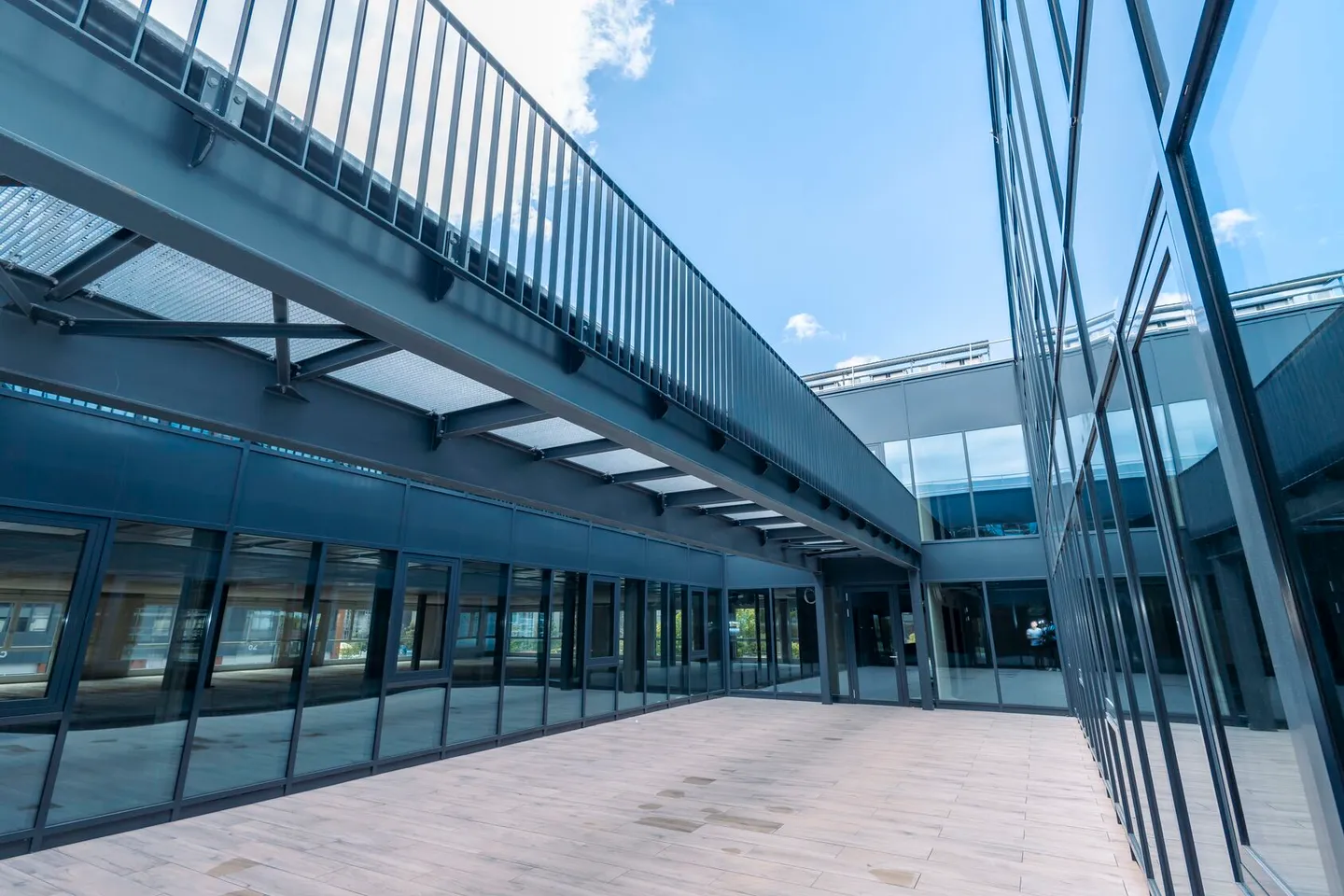 Nuovo a Gland - Grande superficie commerciale - industriale / 600m2 - Foto 11 di 11