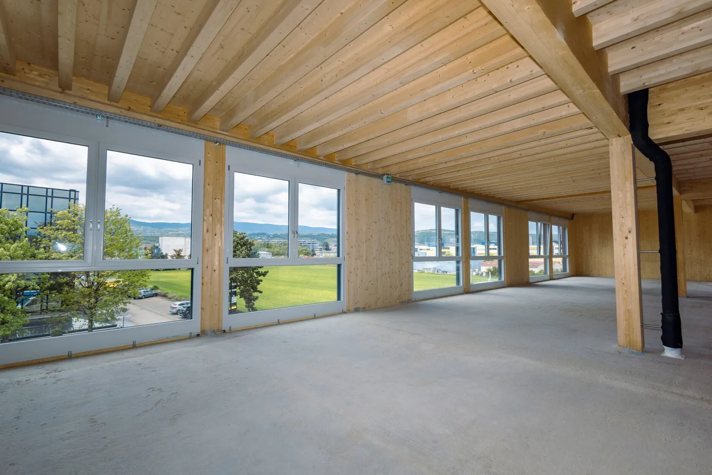 Nuovo a Gland - Grande superficie commerciale - industriale / 600m2 - Foto 3 di 11