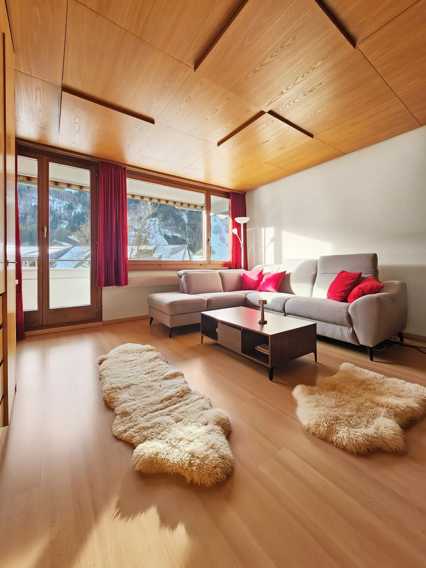 Appartement meublé de 3 1/2 pièces à louer - période de location limitée ! - Photo 1 sur 10