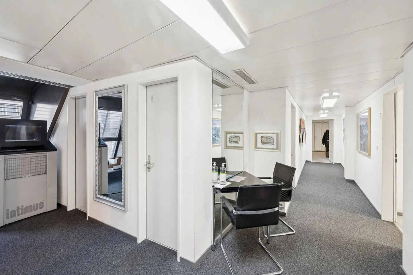 Office space with character in the heart of Basel - Photo 11 of 12