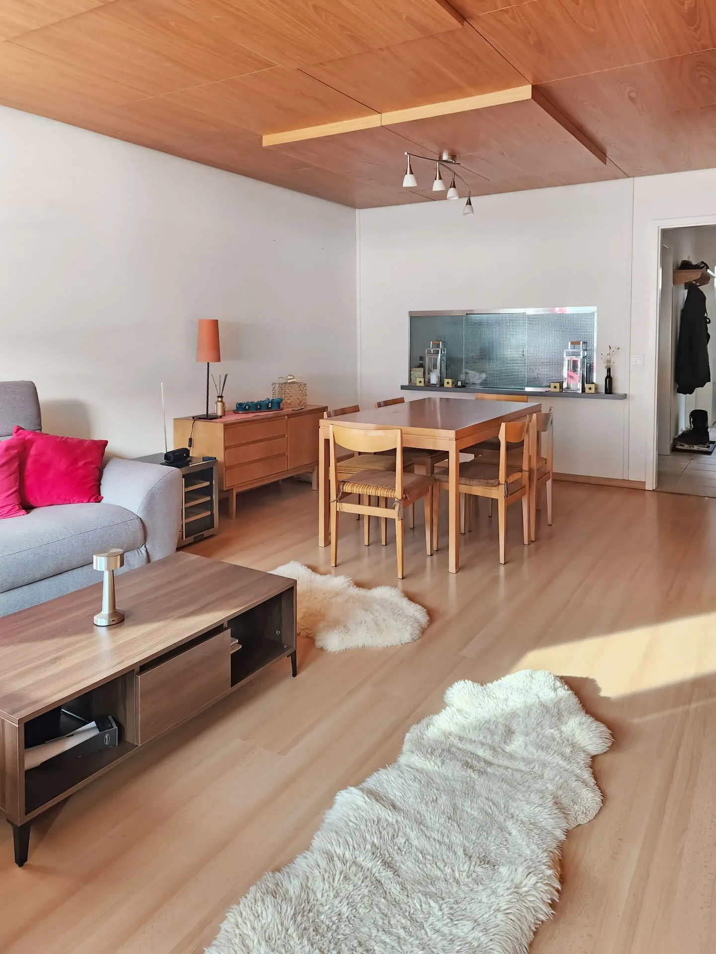 Appartement meublé de 3 1/2 pièces à louer - période de location limitée ! - Photo 3 sur 10