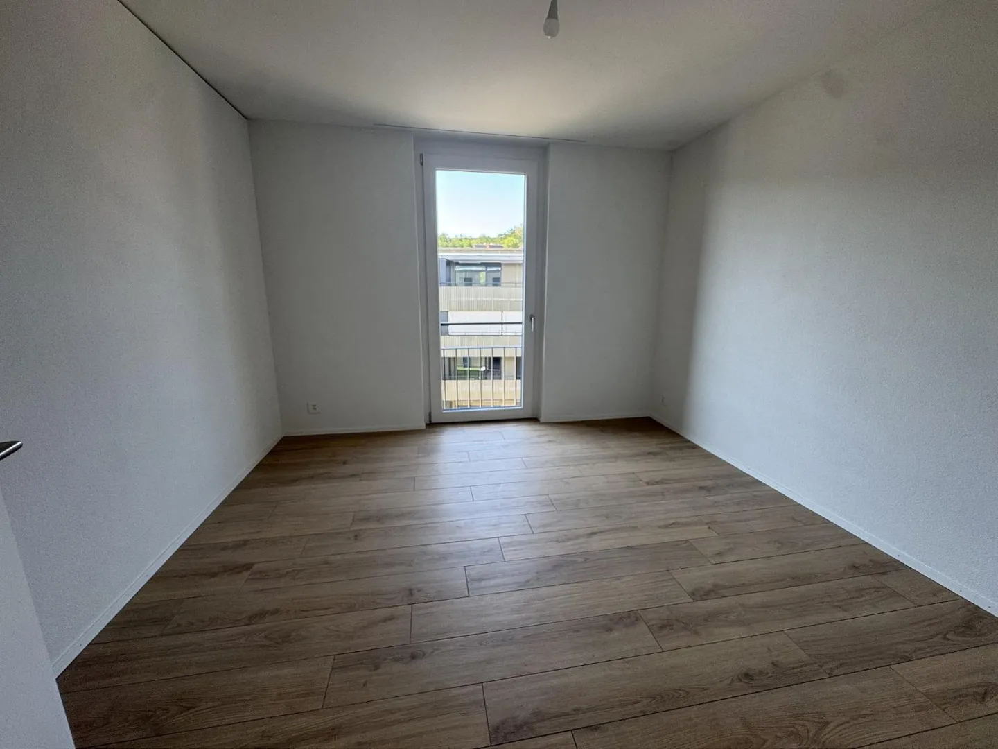 05634 - 3½ ROOM APARTMENT - IMP. CHAMP-RIOND 12 - MATRAN - Photo 9 of 10