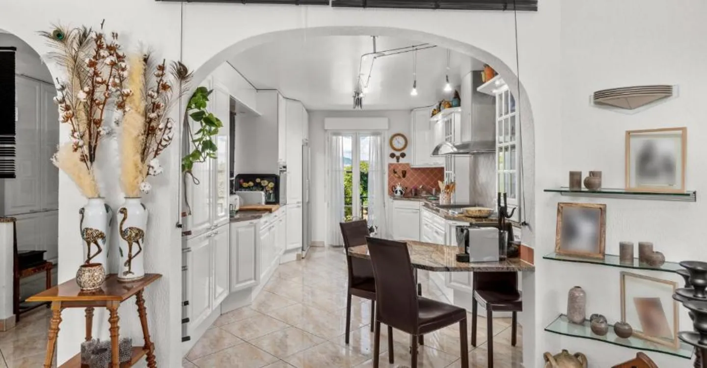 Elegant Duplex in Vich - Photo 3 of 11