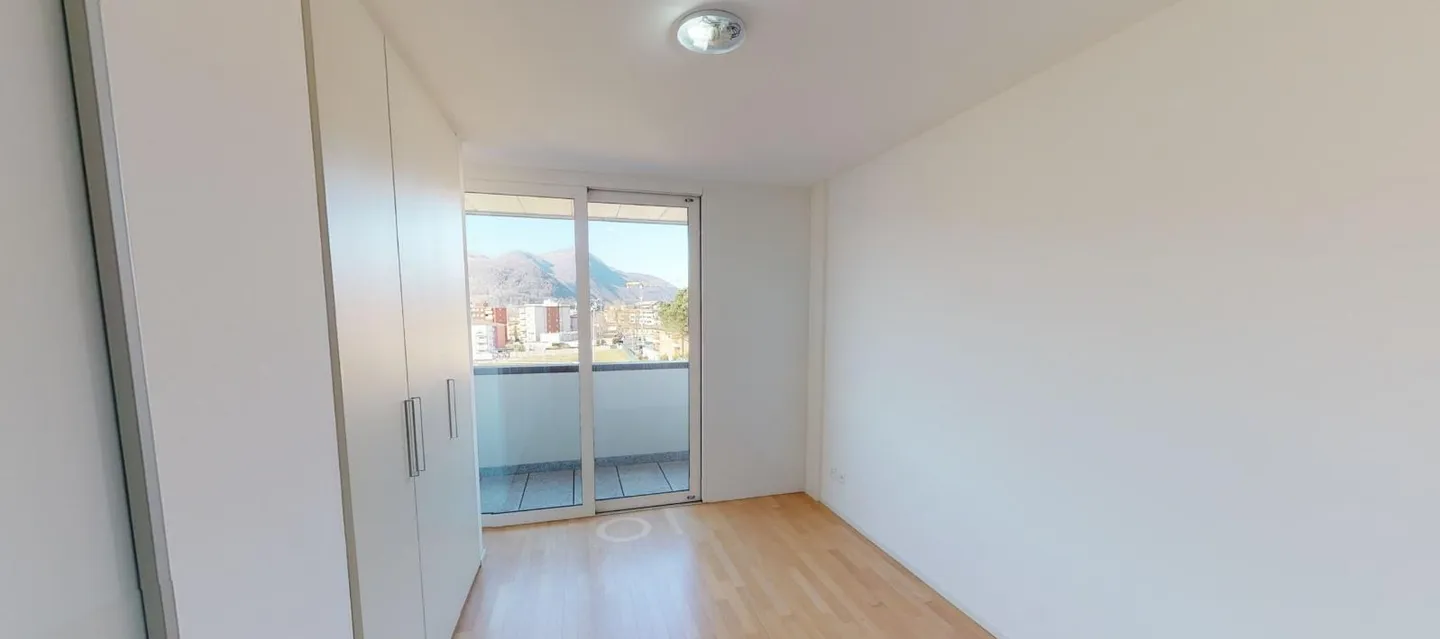 Mendrisio CENTRO GRANDE appartamento di 4.5 locali con AMPIA terrazza - Foto 17 di 18