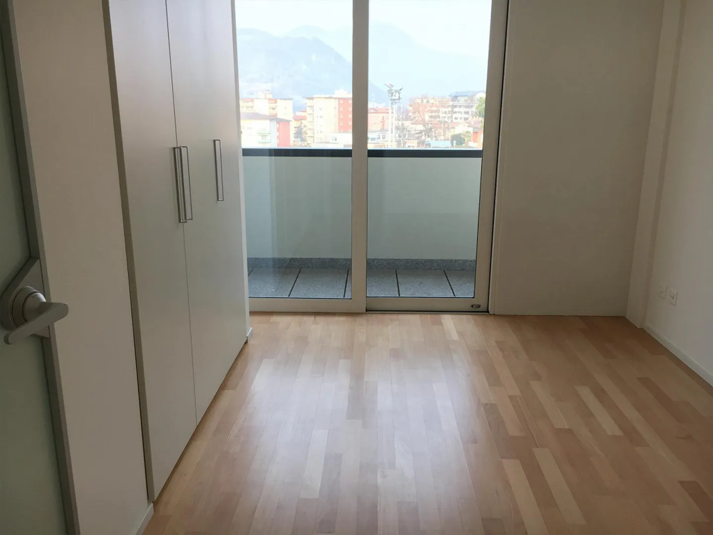 Mendrisio CENTRO GRANDE appartamento di 4.5 locali con AMPIA terrazza - Foto 16 di 18