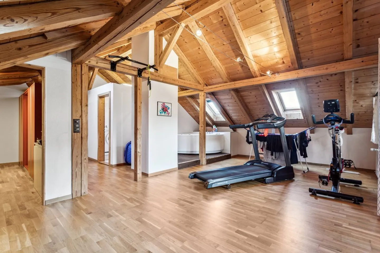 Maison bi-familiale de rêve avec beaucoup d'espace extérieur - Photo 3 sur 13