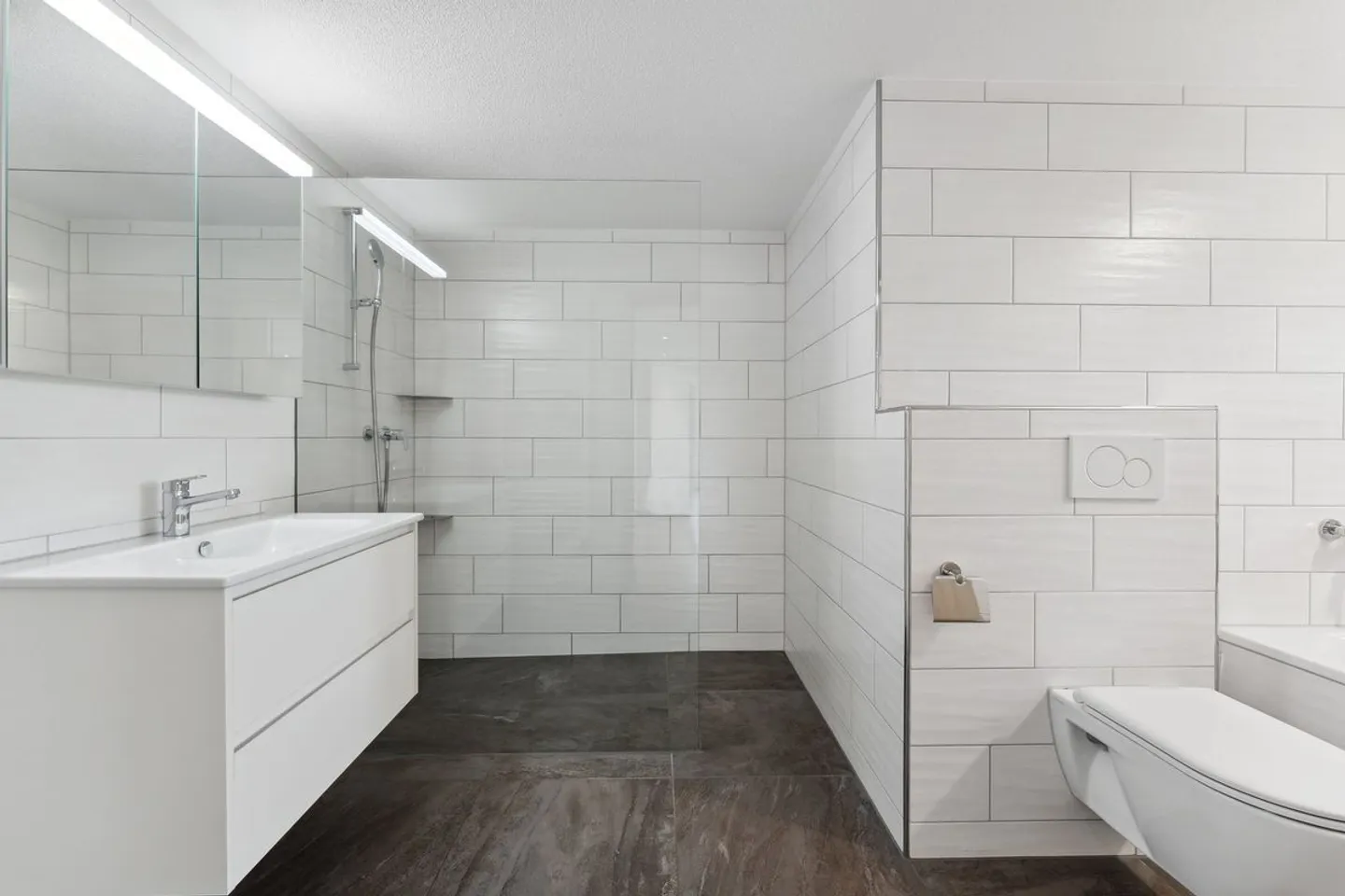 Maison bi-familiale de rêve avec beaucoup d'espace extérieur - Photo 10 sur 13