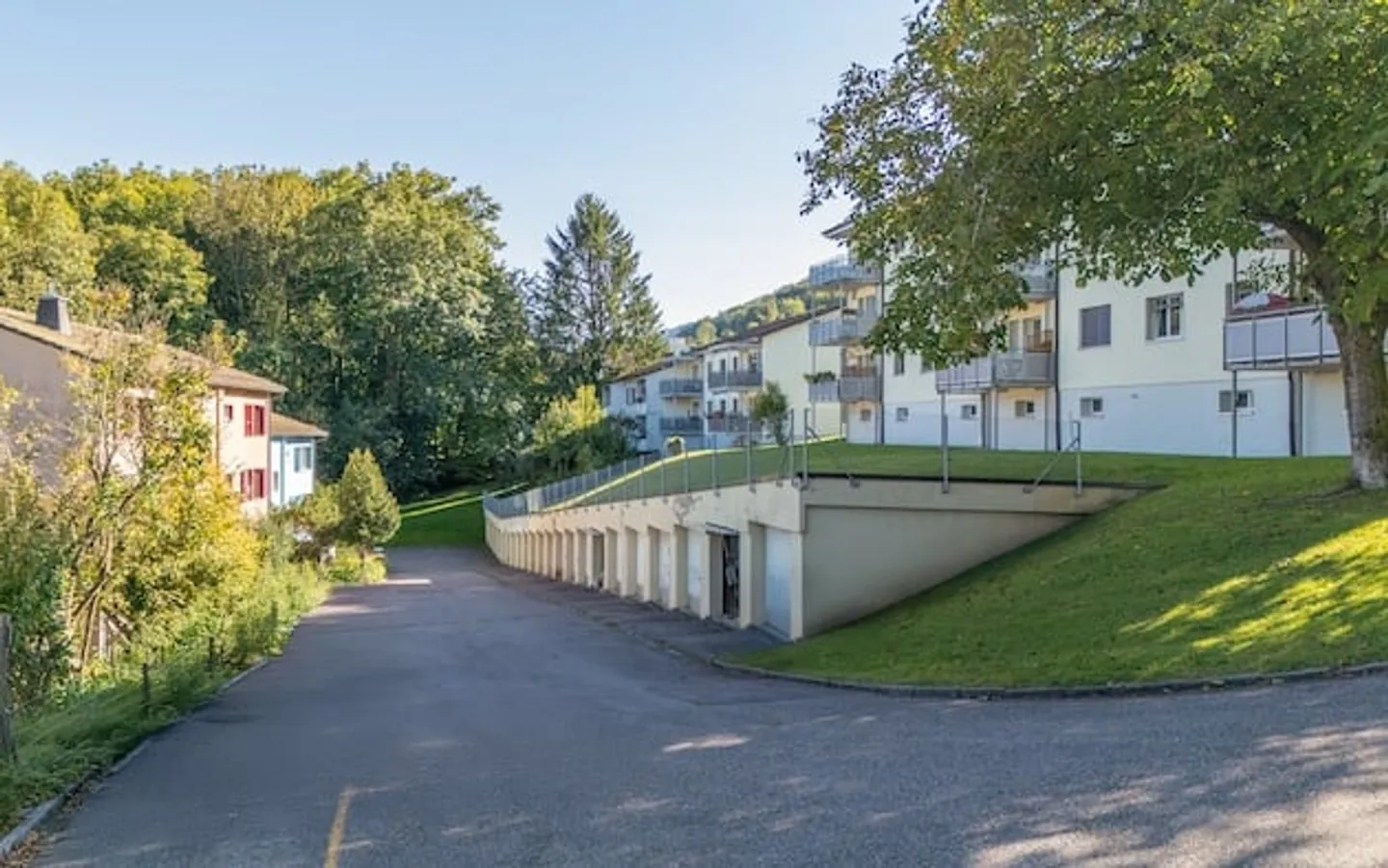 Casa plurifamiliare con 4 appartamenti e potenziale di ampliamento in una posizione tranquilla - Foto 4 di 4