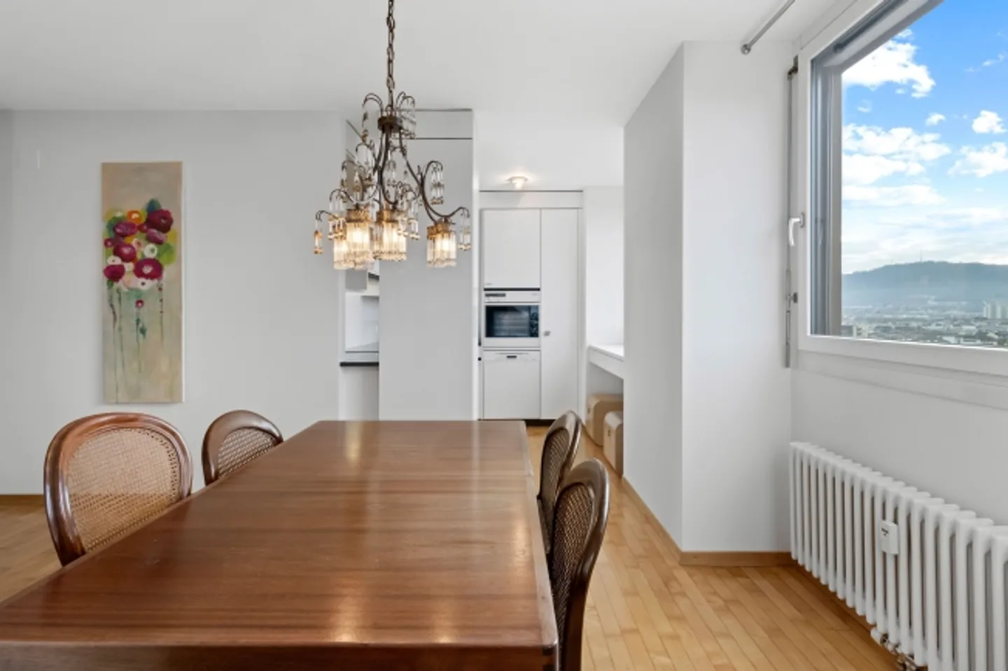 Schickes Pied-à-terre mit bester Aussicht- 2,5 Zimmer Dachwohnung - Foto 2 von 13