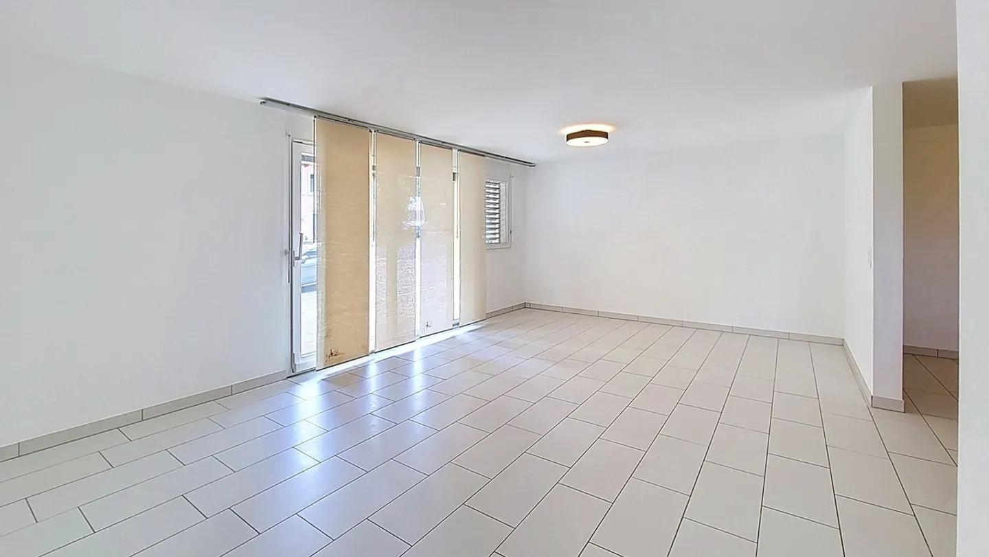 3.5-room apartment on the ground floor in Chabrey / VD - Photo 4 of 13