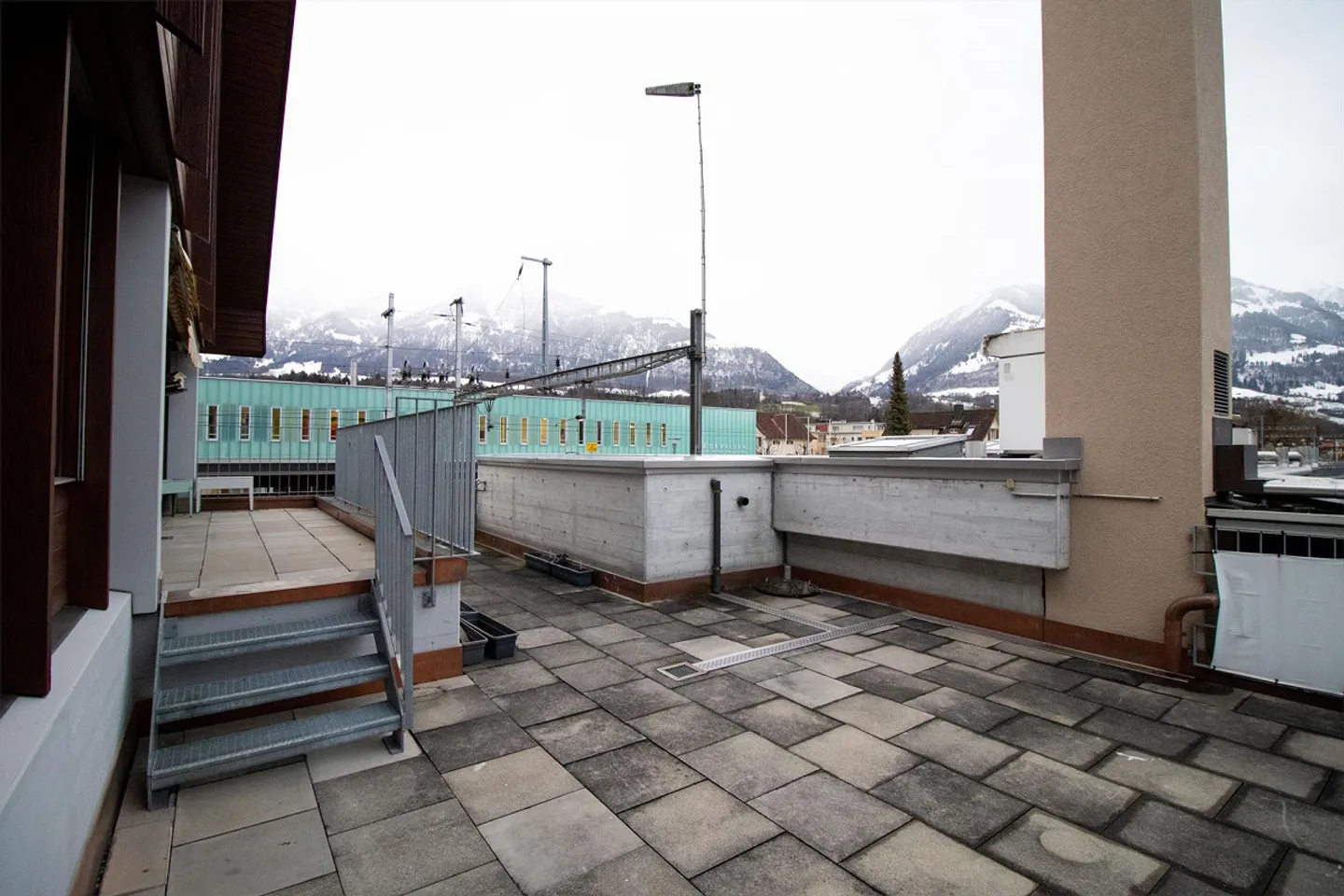 Attractive 4.5 Room Apartment in Sarnen (OW), Directly at the Train Station - Photo 1 of 8