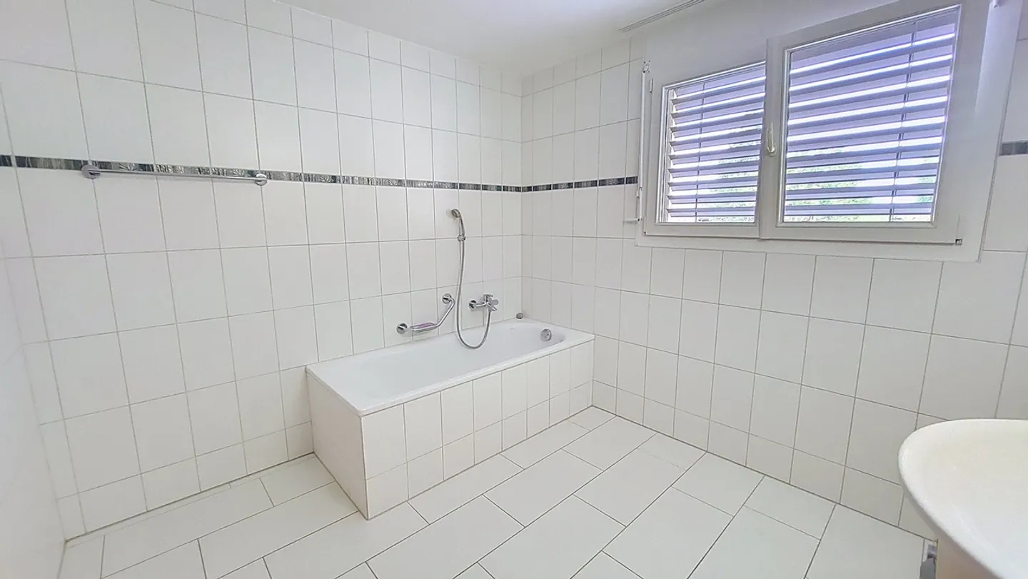 3.5-room apartment on the ground floor in Chabrey / VD - Photo 8 of 13