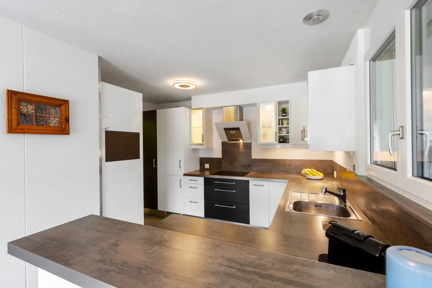 5.5 Room Terrace Apartment with Plenty of Space and Far-Reaching Views - Photo 2 of 7