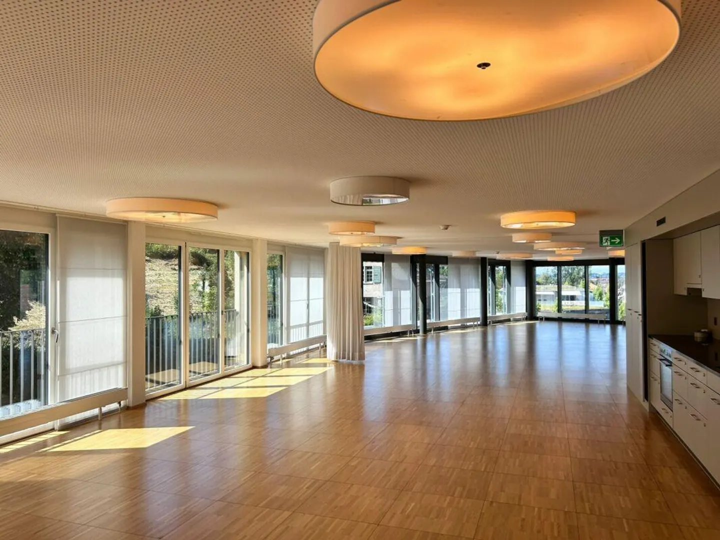 Moderne Gewerbefläche in Belp - Foto 2 von 6
