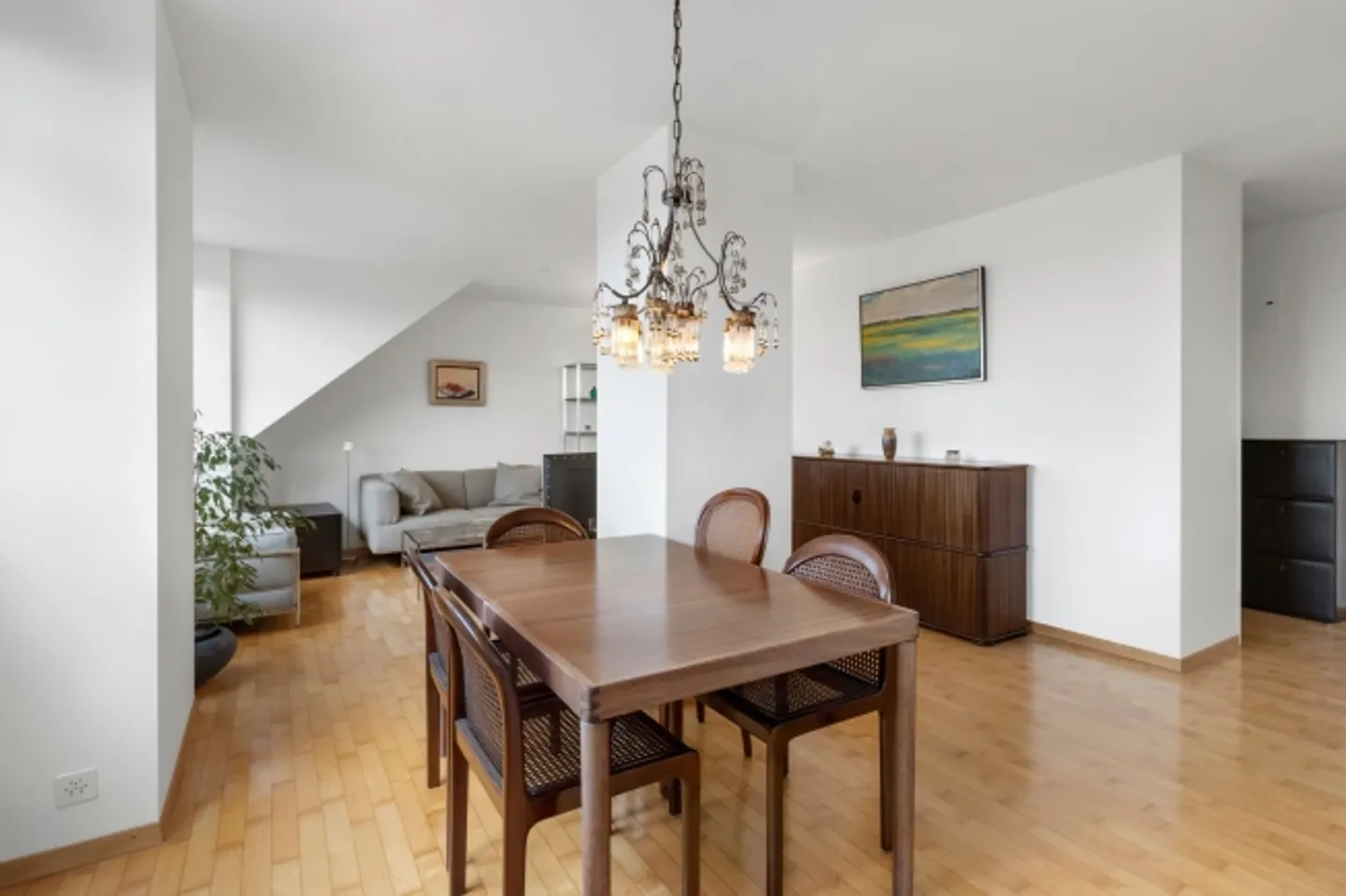 Schickes Pied-à-terre mit bester Aussicht- 2,5 Zimmer Dachwohnung - Foto 8 von 13