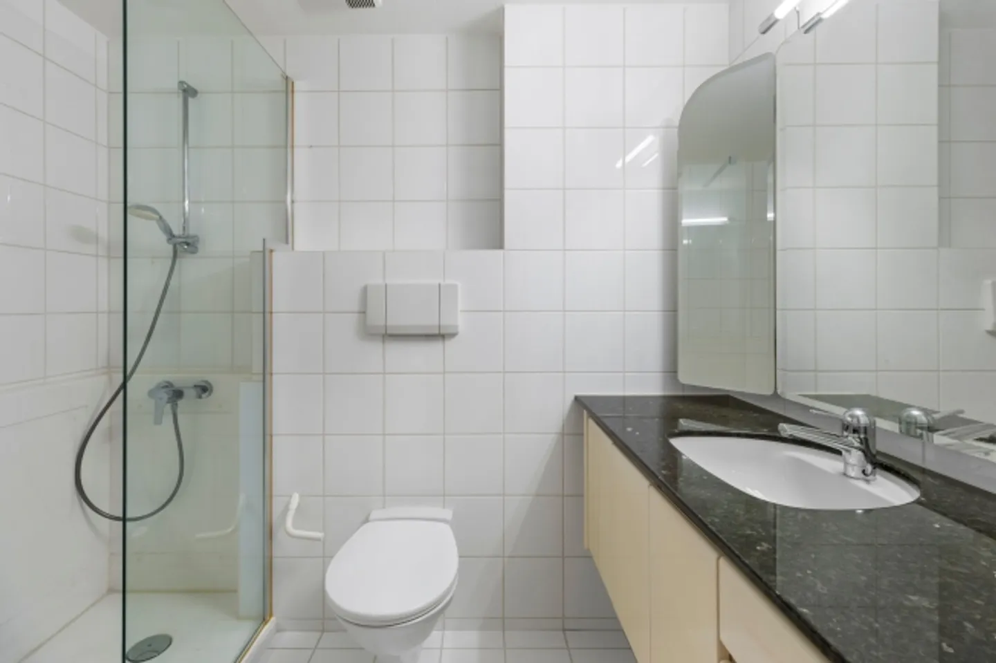 Schickes Pied-à-terre mit bester Aussicht- 2,5 Zimmer Dachwohnung - Foto 11 von 13