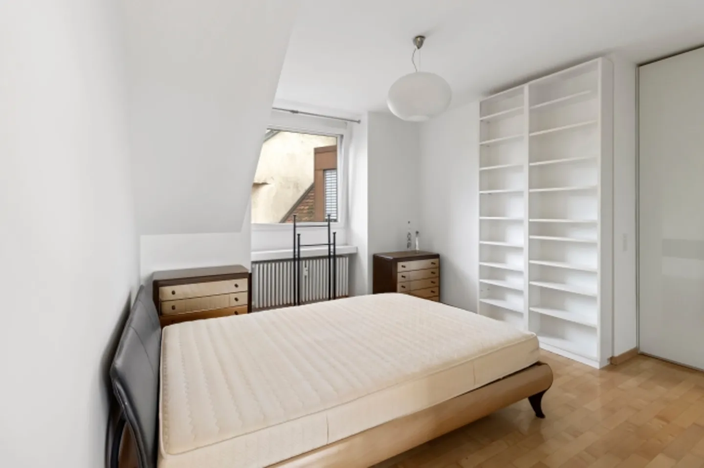 Schickes Pied-à-terre mit bester Aussicht- 2,5 Zimmer Dachwohnung - Foto 10 von 13