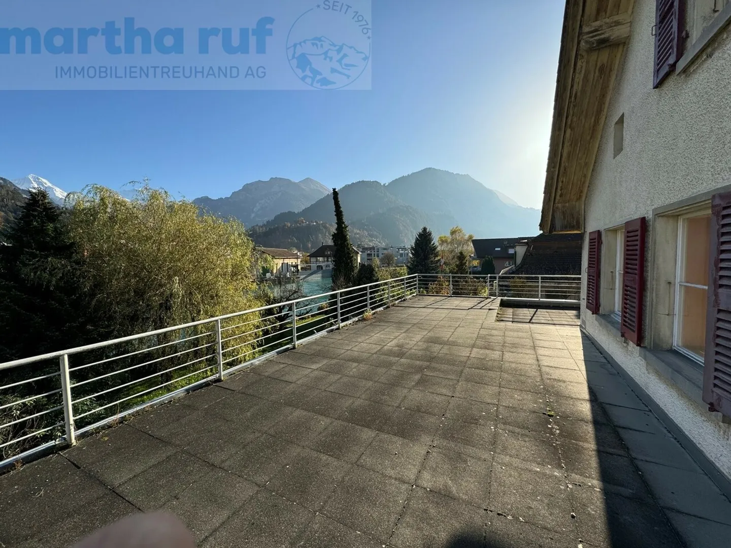 Casa residenziale di 6,5 stanze in una posizione da sogno direttamente sull'Aare - Foto 18 di 23