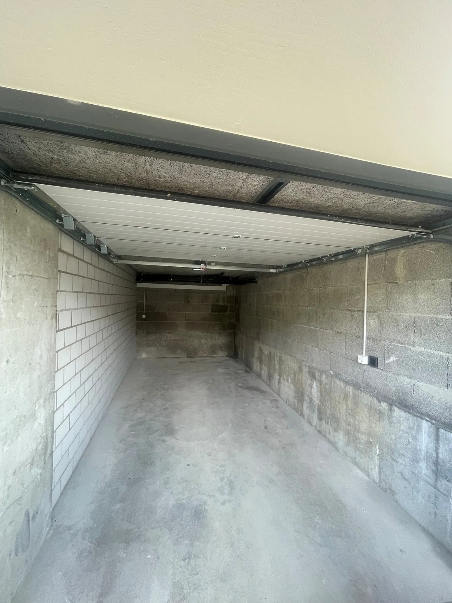 Garage individuel à Klingnau ! - Photo 2 sur 2