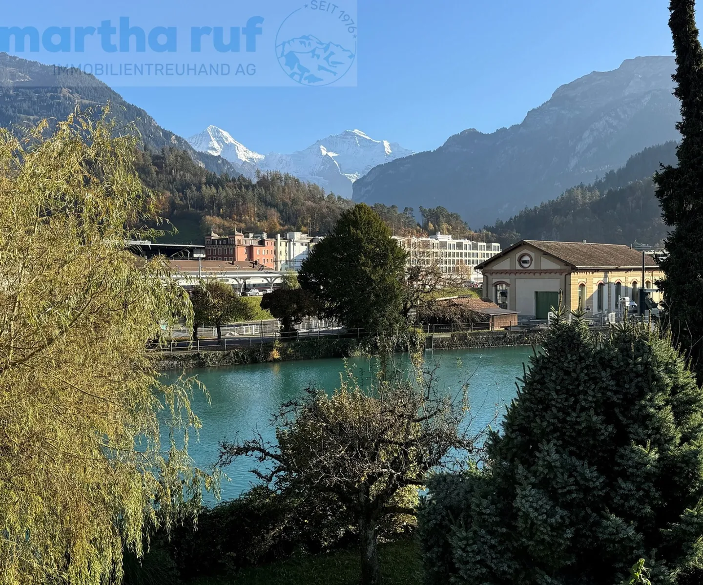 Casa residenziale di 6,5 stanze in una posizione da sogno direttamente sull'Aare - Foto 1 di 23