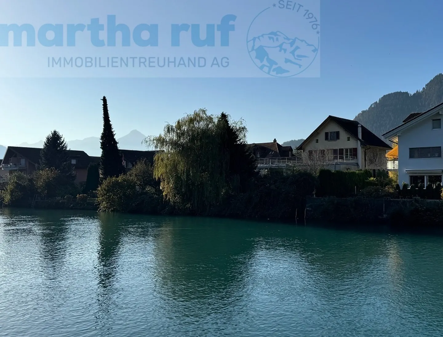 Casa residenziale di 6,5 stanze in una posizione da sogno direttamente sull'Aare - Foto 2 di 23