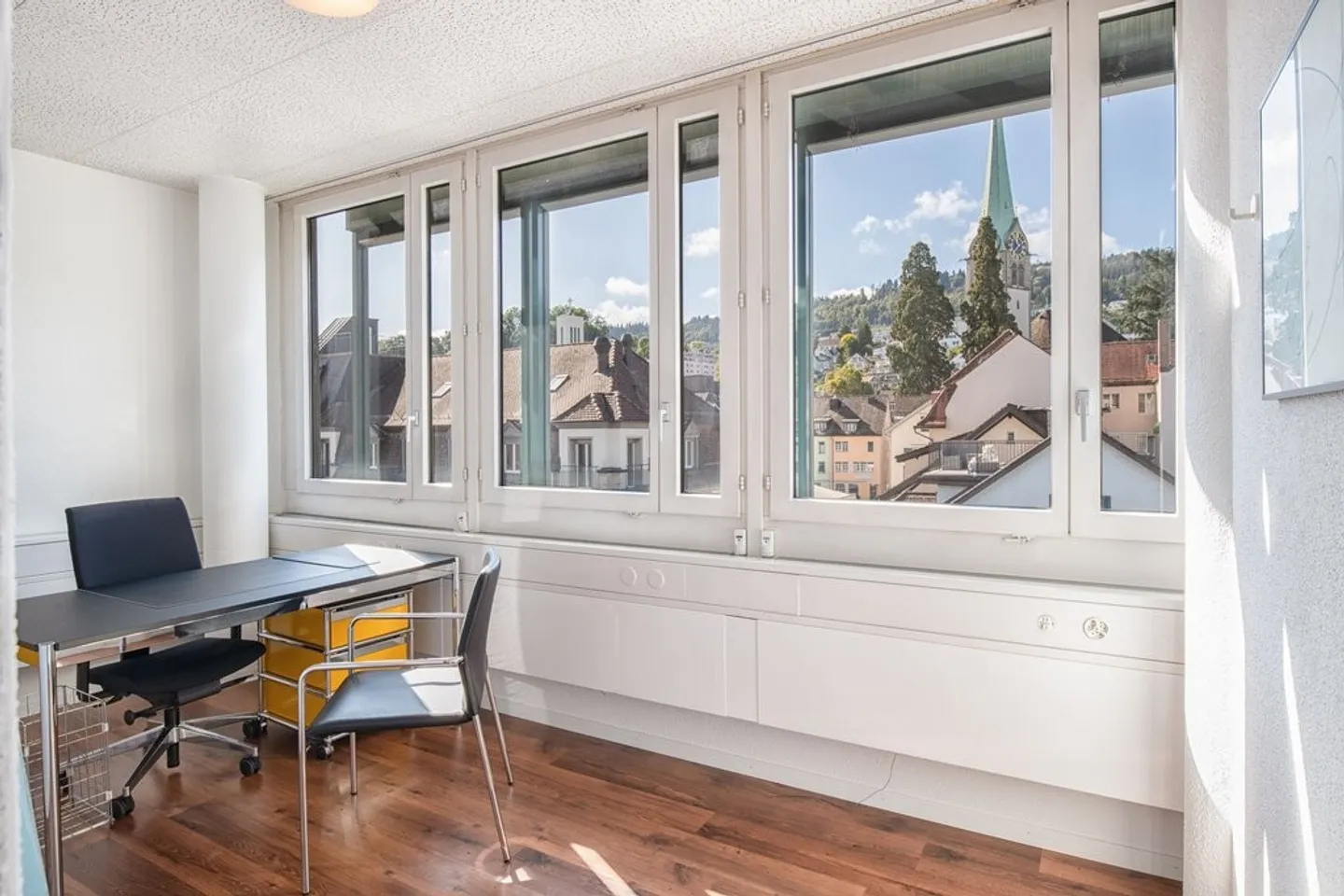 Espace de Bureau Moderne - Photo 3 sur 4