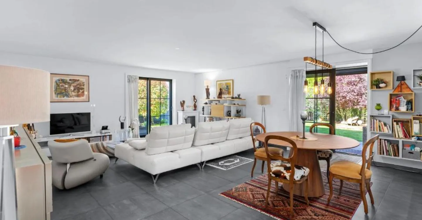 Charming Garden Apartment - Photo 6 of 13