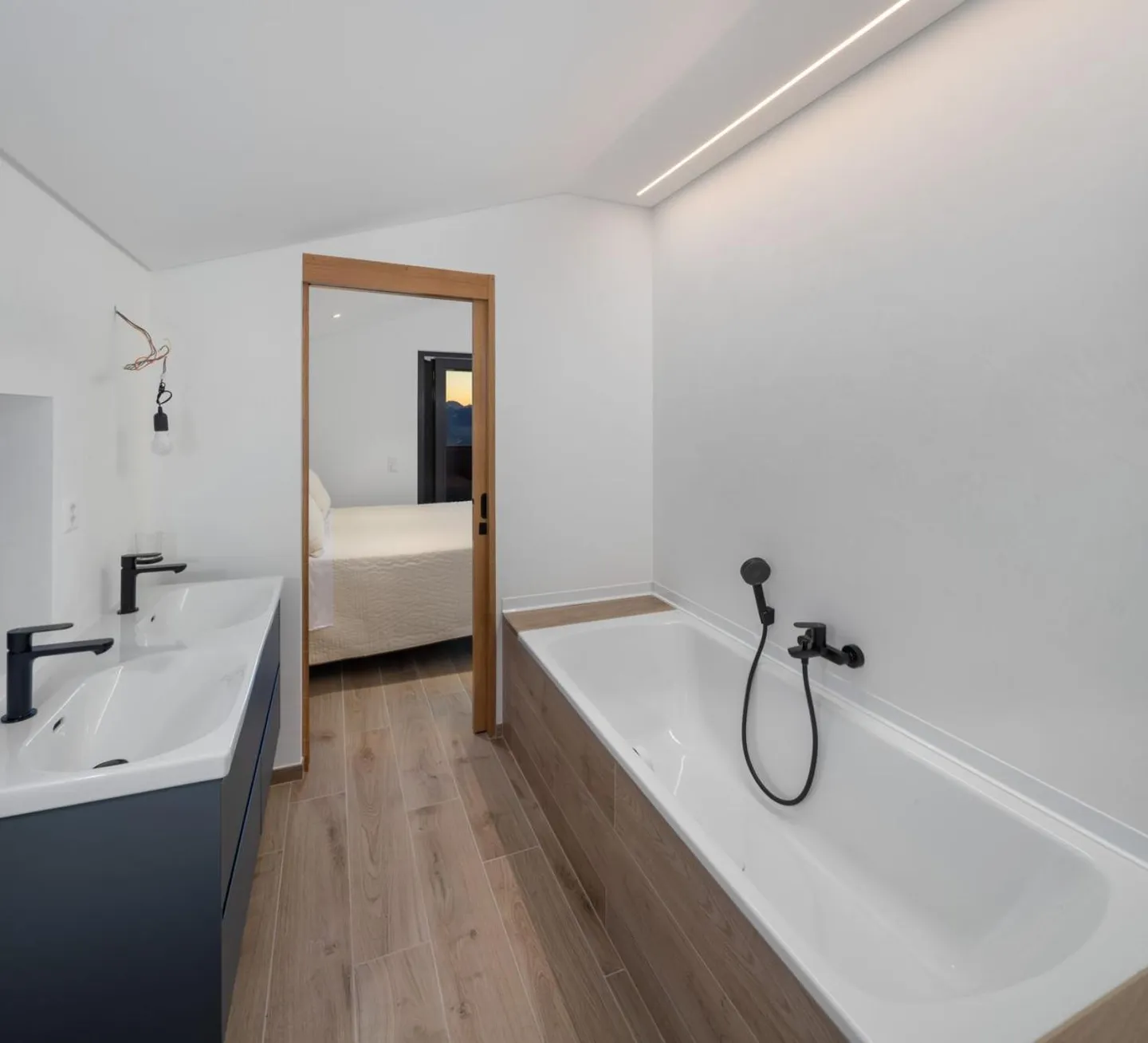 Luxury Chalet in Crans-Montana - Photo 9 of 10