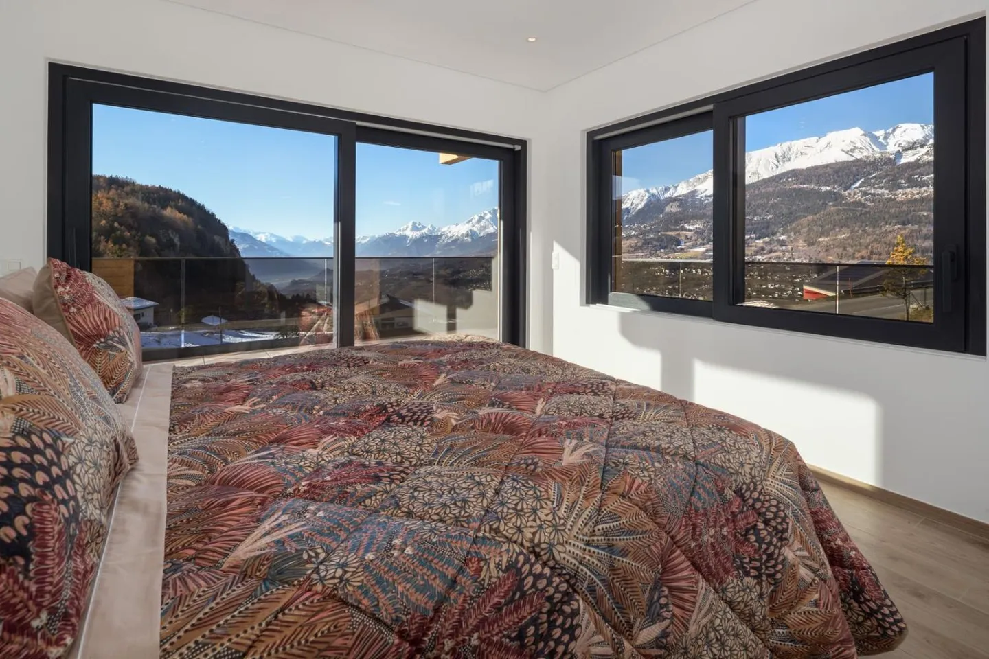 Luxury Chalet in Crans-Montana - Photo 10 of 10