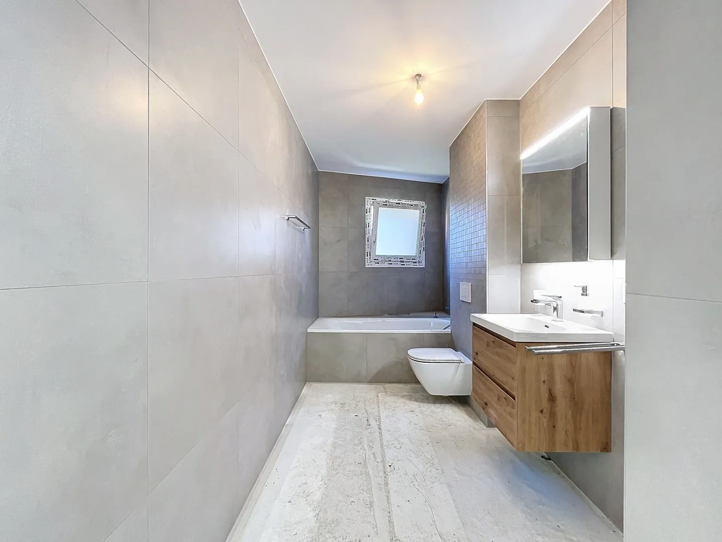 Appartement moderne de 3.5 pièces avec jardin privatif - Photo 3 sur 8