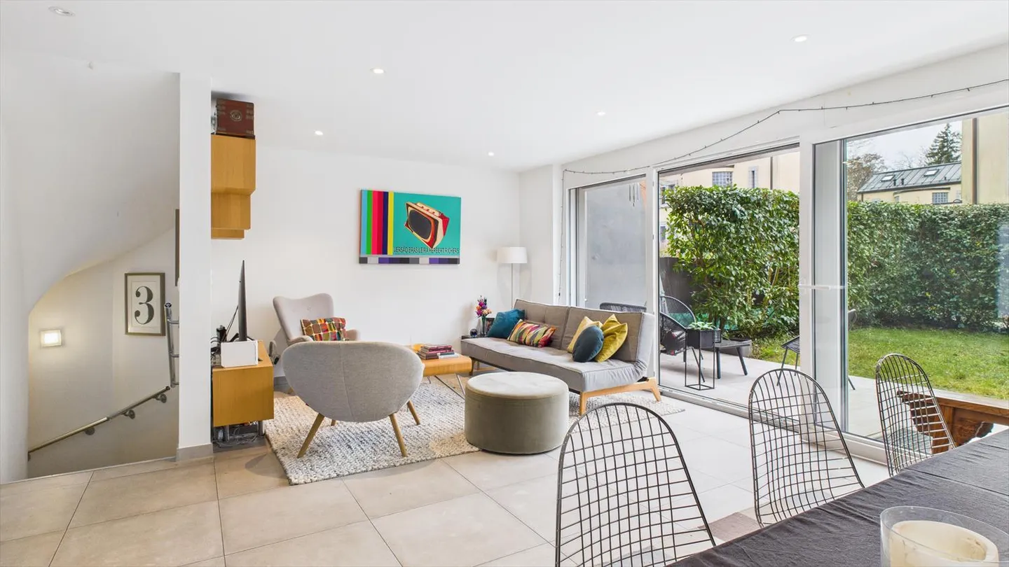 House - Photo 3 of 9