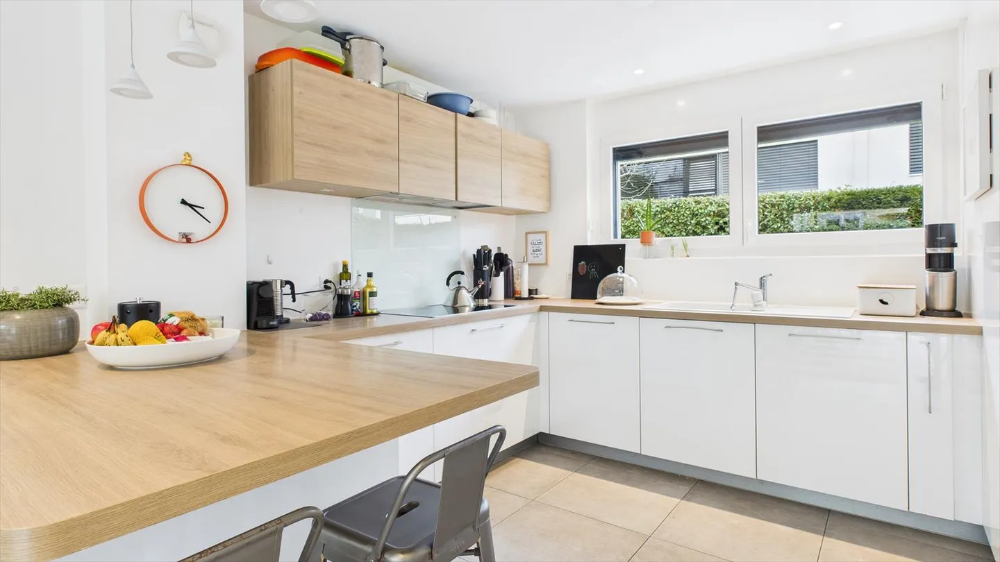 House - Photo 4 of 9