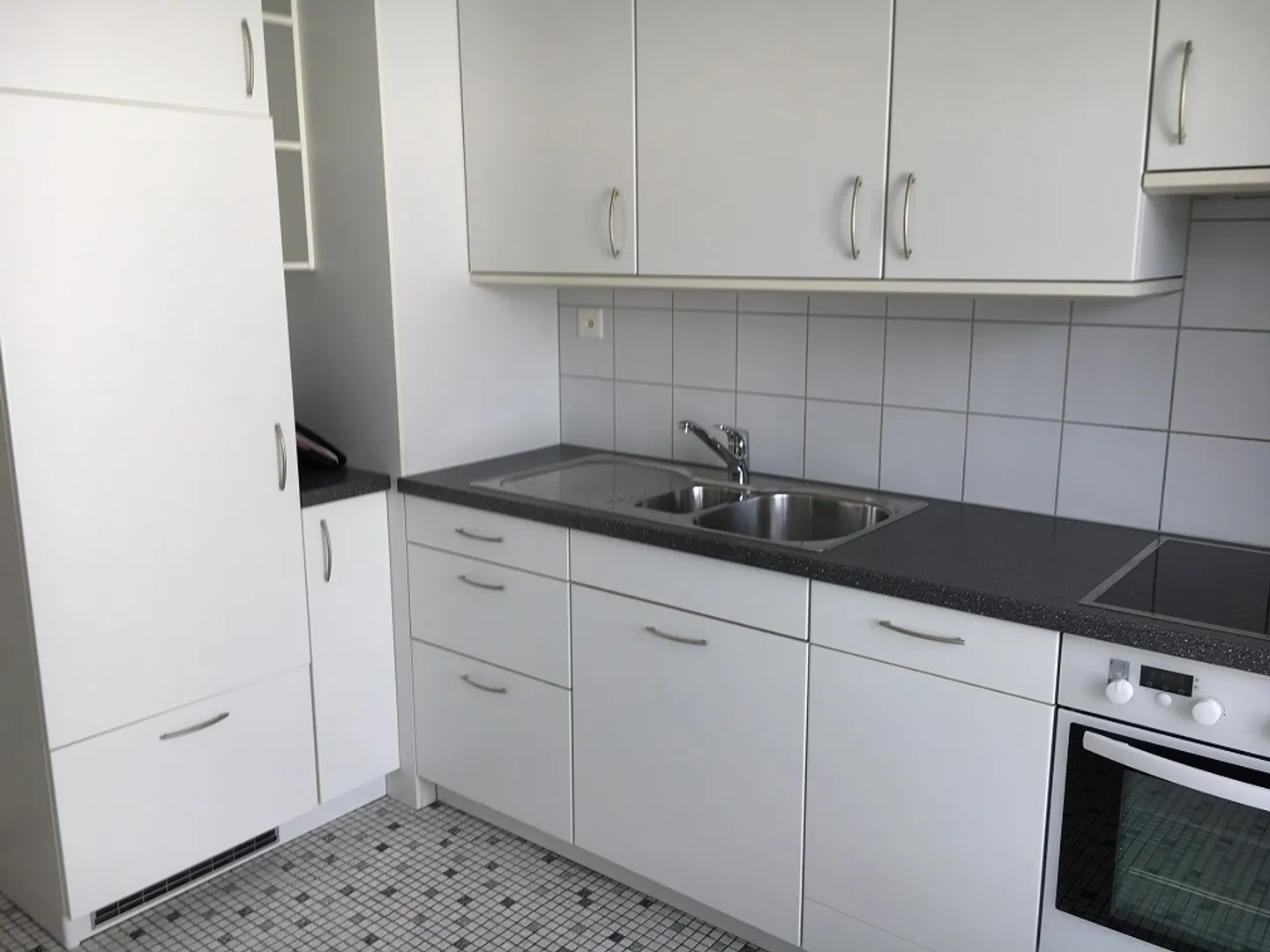 Appartement 4 pièces avec balcons - Photo 5 sur 7