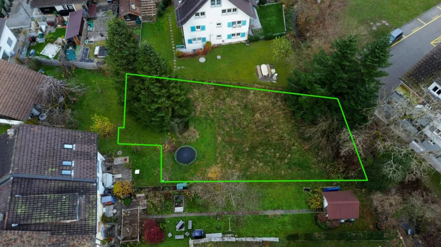 Premium Building Land in a Privileged Location in the Zurich Oberland - Photo 1 of 3