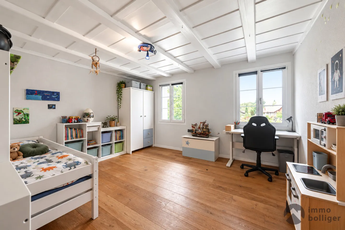 Plenty of Space, Large Garden and Attractive Surroundings - Photo 6 of 13