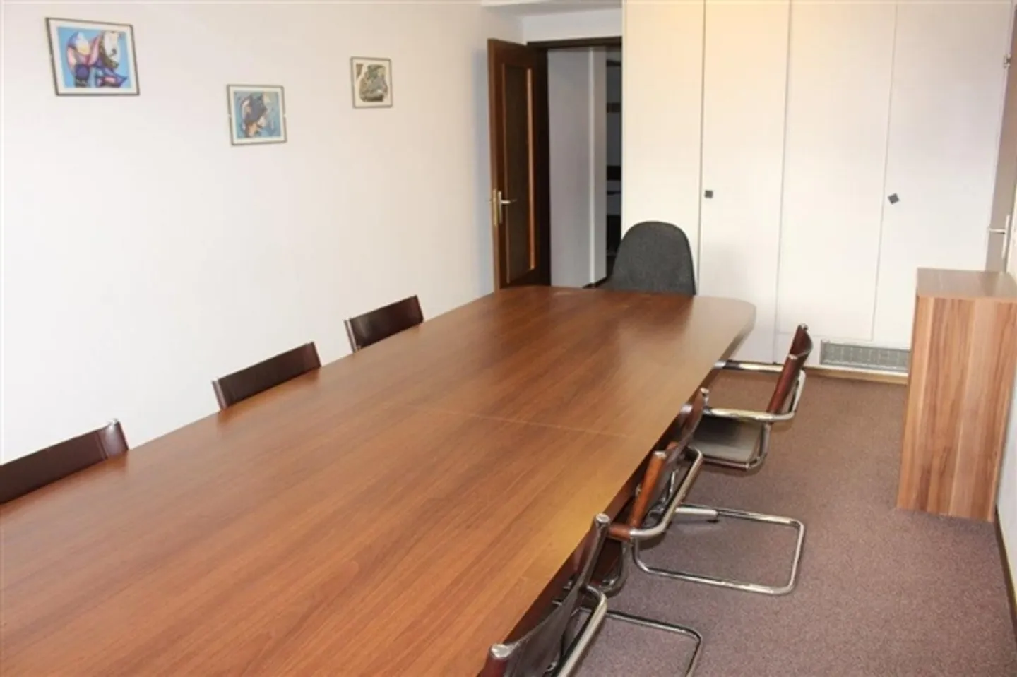 4 Office Rooms of approx. 100 m2 in a very central location - Photo 10 of 13