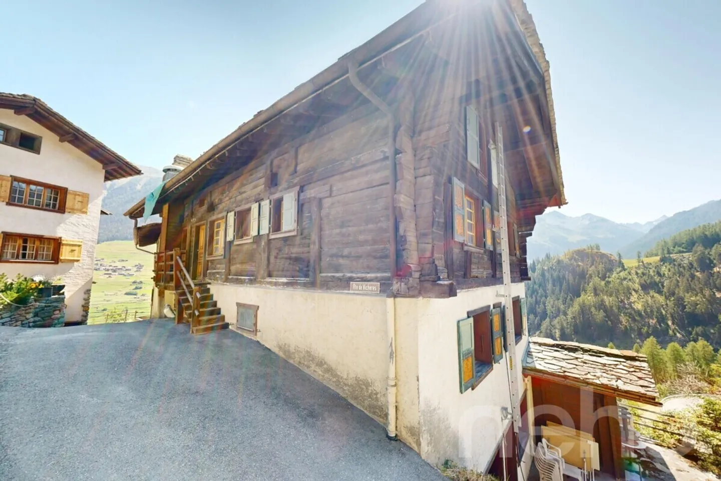 Chalet ancien à rénover - Photo 9 sur 11
