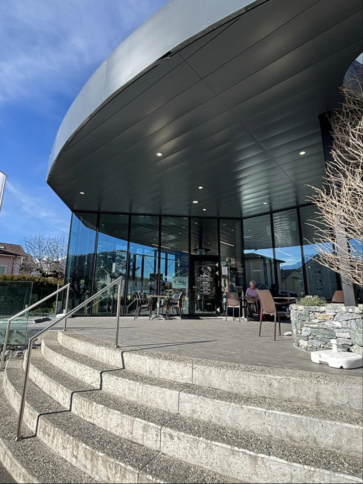 Lokales Restaurant bereit, Ihr Konzept in Aigle zu begrüßen! - Foto 2 von 5