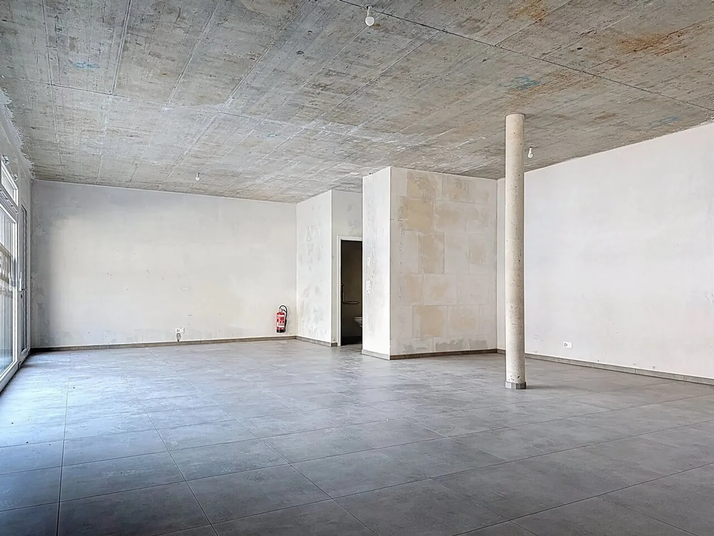 Ground Floor Office Space - Photo 4 of 5