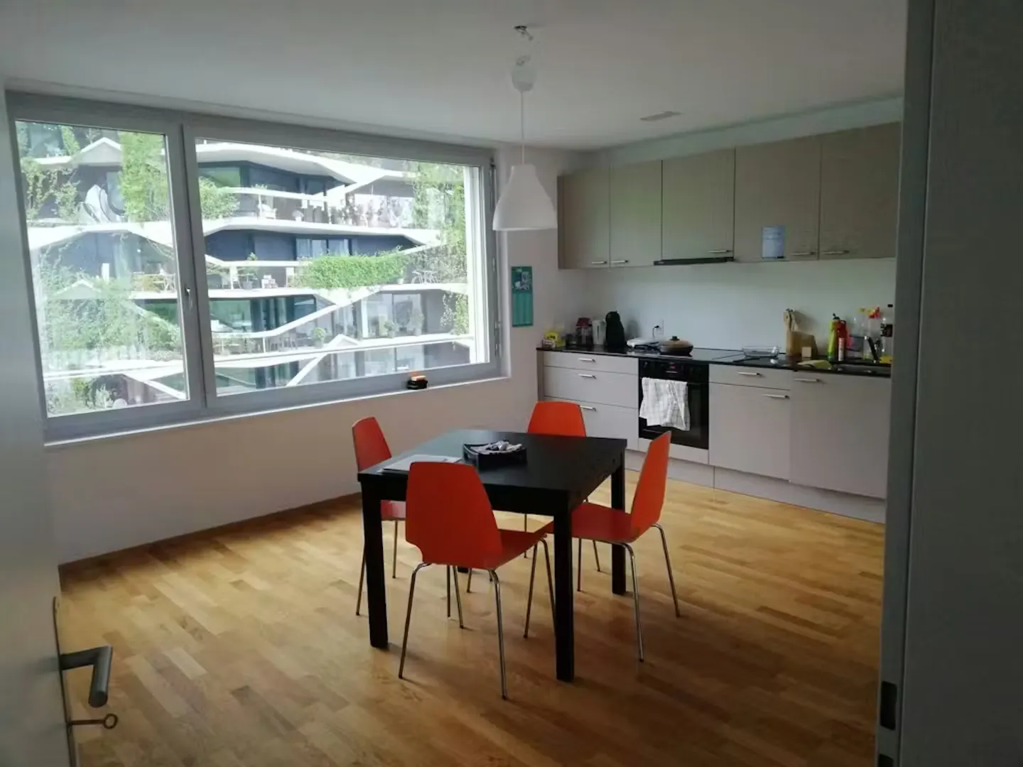 Charming Apartment in Köniz - Photo 4 of 10