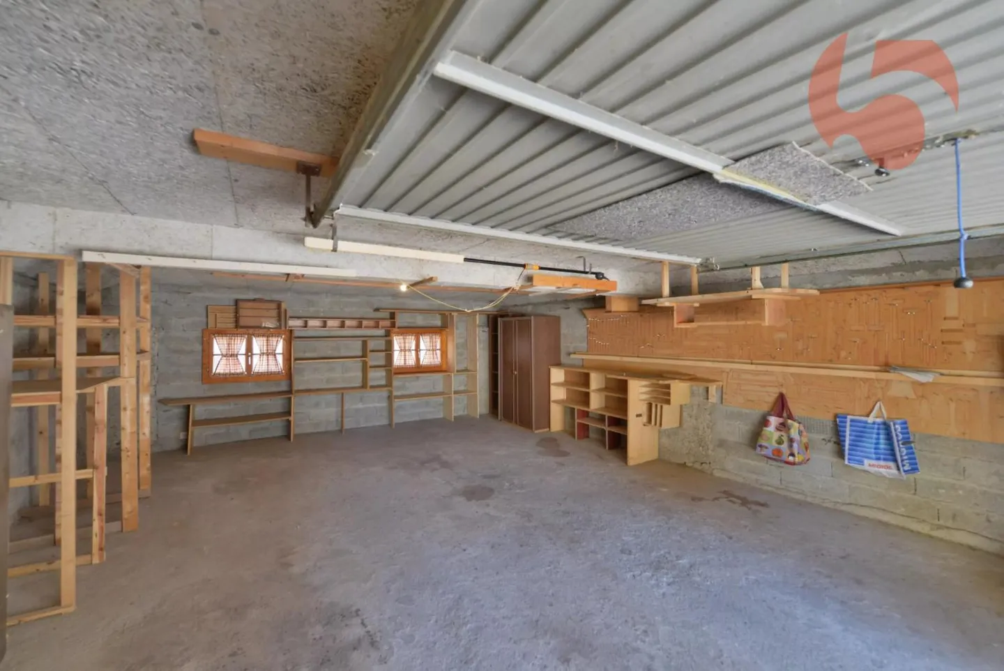 Casa di villaggio autentica con grande potenziale e garage oltre a Carnotzet - Foto 11 di 13