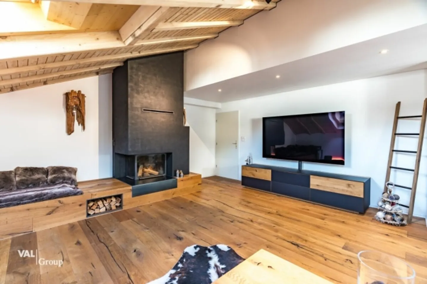 Appartement penthouse exclusif avec beaucoup de lumière et des équipements de haute qualité - Photo 1 sur 18