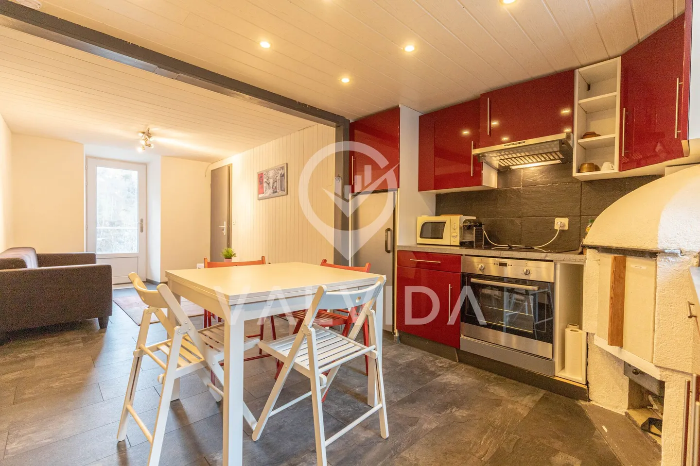 Propriété polyvalente avec potentiel d'aménagement dans un emplacement calme de Kalpetran - Photo 1 sur 35