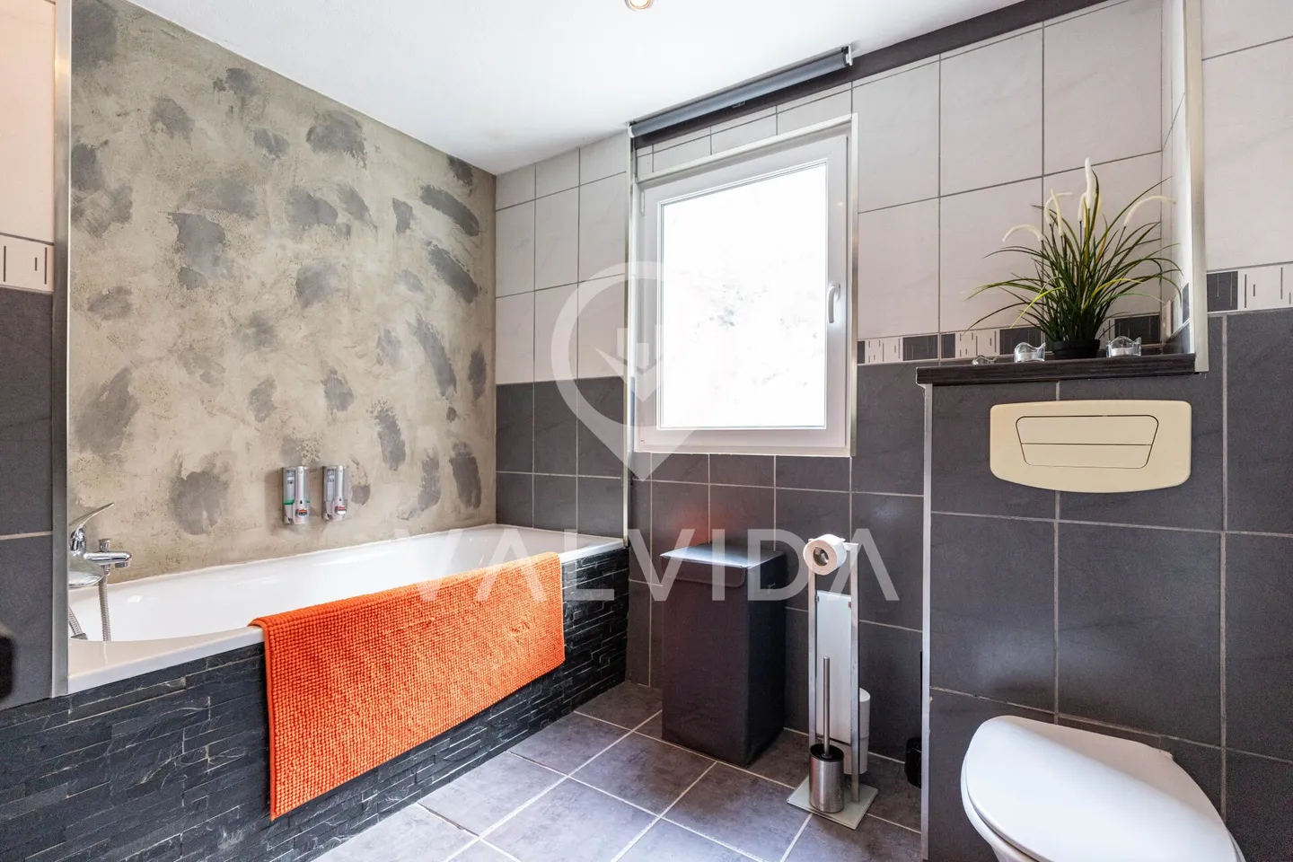 Propriété polyvalente avec potentiel d'aménagement dans un emplacement calme de Kalpetran - Photo 5 sur 35