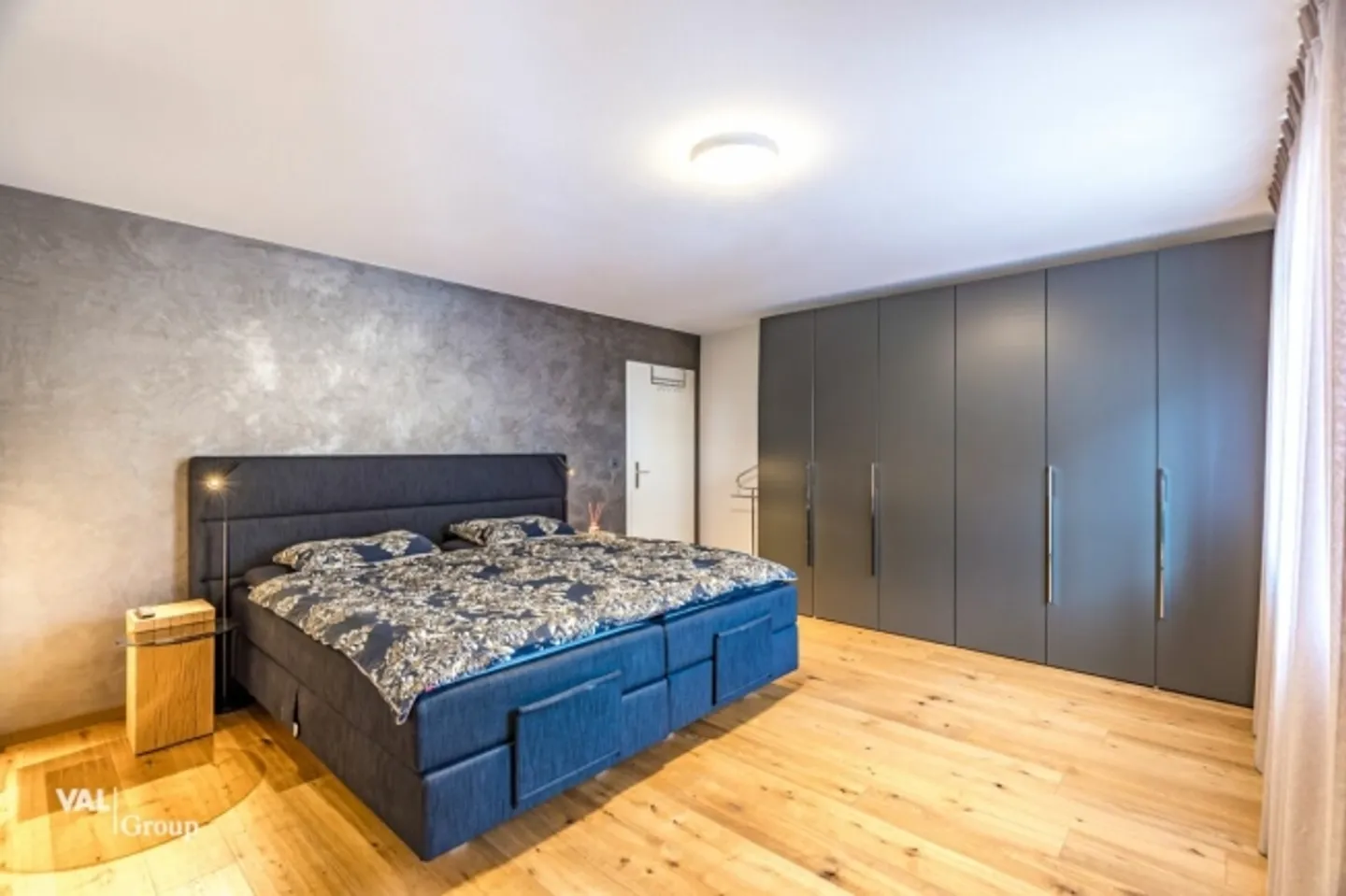 Appartement penthouse exclusif avec beaucoup de lumière et des équipements de haute qualité - Photo 8 sur 18