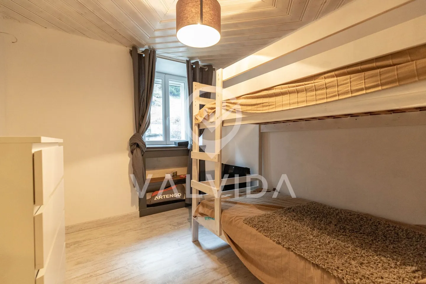 Propriété polyvalente avec potentiel d'aménagement dans un emplacement calme de Kalpetran - Photo 9 sur 35